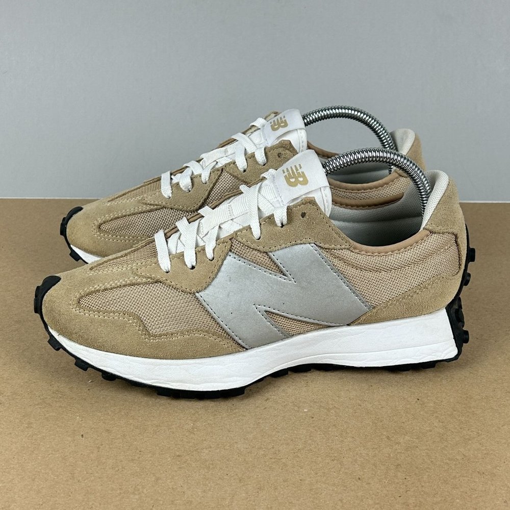 New Balance 327 Lifestyle Sneakers Mens 8 Womens 9.5 Tan Suede Low Casual